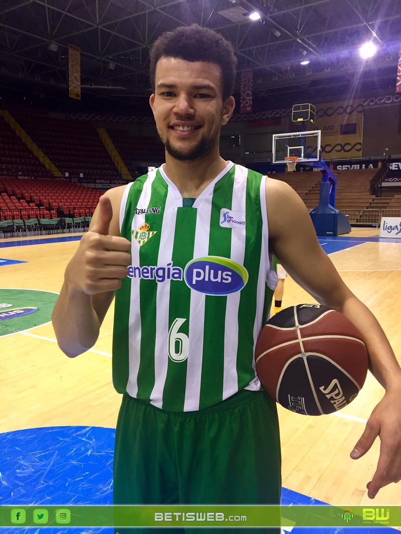 Haga clic en la imagen para ver una versin ms grande

Nombre:	Betis baloncesto 14.JPG
Visitas:	1
Size:	113,5 KB
ID:	6651018