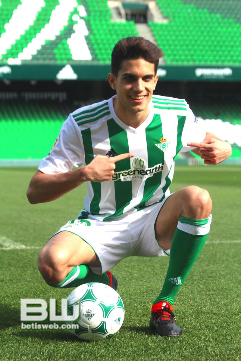 Haga clic en la imagen para ver una versin ms grande

Nombre:	aPresentacin de Bartra 145.jpg
Visitas:	3
Size:	129,9 KB
ID:	6728337