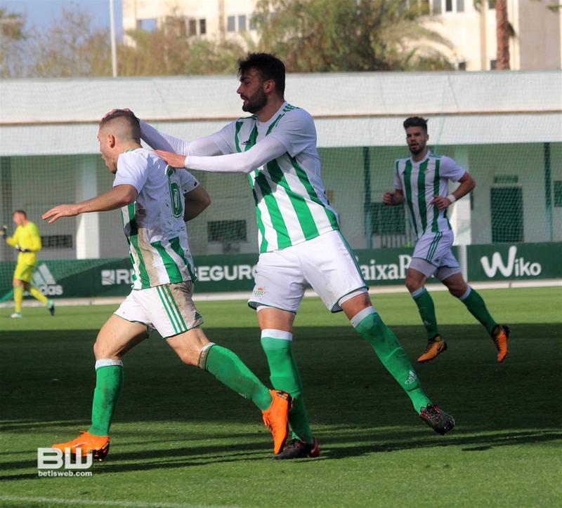 Haga clic en la imagen para ver una versin ms grande

Nombre:	aJ29 Betis Deportivo - Cordoba B 58.jpg
Visitas:	1
Size:	82,5 KB
ID:	6756765