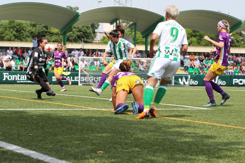 Haga clic en la imagen para ver una versin ms grande

Nombre:	aBetis fem - Granadilla - copa Reina86.JPG
Visitas:	1
Size:	99,7 KB
ID:	6823866