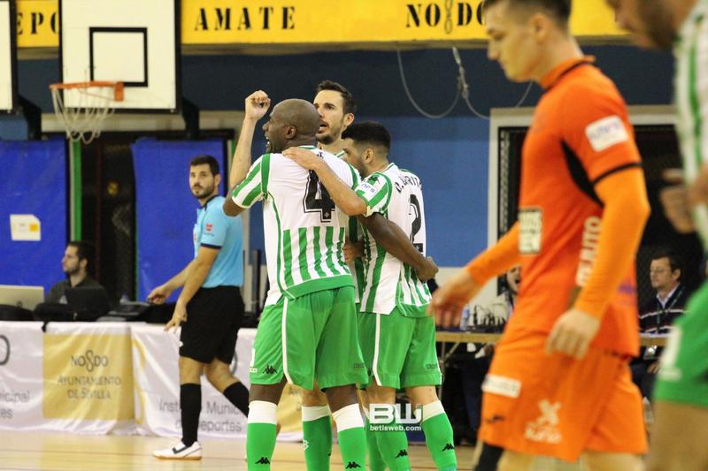 Haga clic en la imagen para ver una versión más grande  Nombre:	aJ6 Betis futsal - Burela 186.jpg Visitas:	1 Size:	62,8 KB ID:	6965740