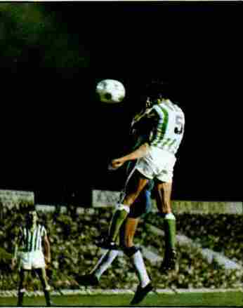 Haga clic en la imagen para ver una versión más grande  Nombre:	Betis-Español-Copa-1977 gol Biosca.jpg Visitas:	1 Size:	8,2 KB ID:	7026361