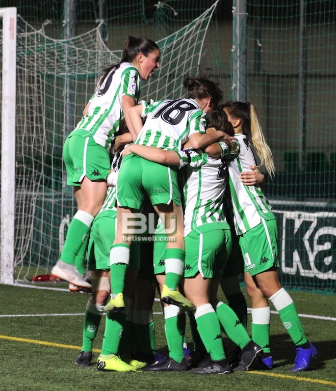 Haga clic en la imagen para ver una versin ms grande

Nombre:	aBetis fem - sevilla senior 122.jpg
Visitas:	1
Size:	225,3 KB
ID:	7089437