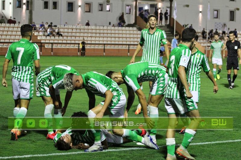 Haga clic en la imagen para ver una versin ms grande

Nombre:	Final playoff ascenso a segunda B - Betis Deportivo - Ciudad de Lucena 1.jpg
Visitas:	1
Size:	90,3 KB
ID:	7405785