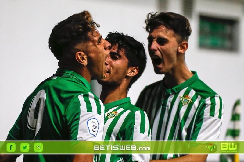 Haga clic en la imagen para ver una versin ms grande

Nombre:	cronica lorca-betis deportivo.jpg
Visitas:	1
Size:	57,0 KB
ID:	7538480