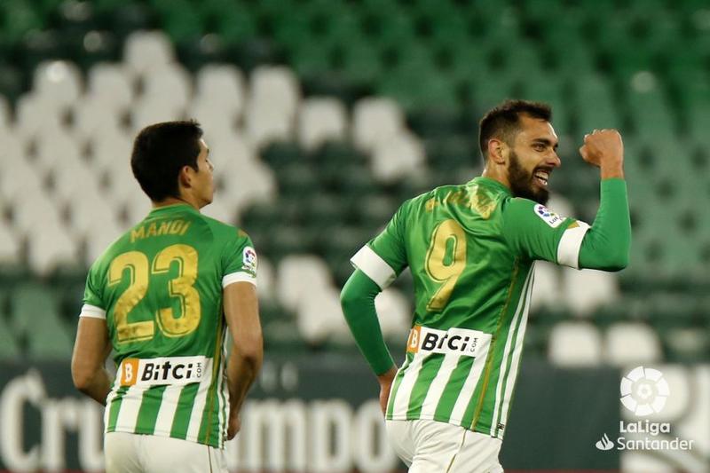 Haga clic en la imagen para ver una versin ms grande

Nombre:	Cronica Betis-alaves.jpeg
Visitas:	2
Size:	50,6 KB
ID:	7566021