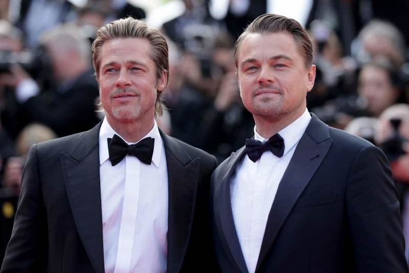 Haga clic en la imagen para ver una versin ms grande

Nombre:	brad-pitt-leonardo-dicaprio-smoking-pajarita.jpg
Visitas:	1
Size:	44,2 KB
ID:	7594066