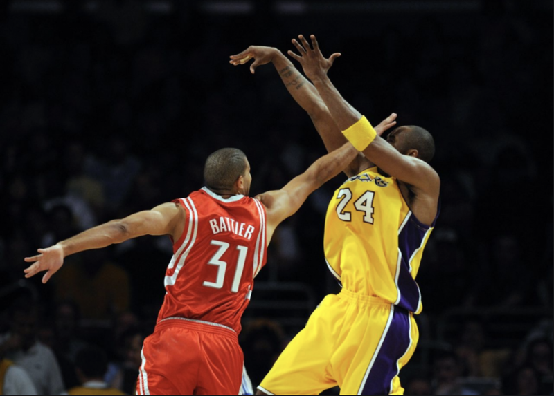 Haga clic en la imagen para ver una versión más grande  Nombre:	shane-battier-explains-the-time-he-put-his-hand-in-kobes-face.png Visitas:	1 Size:	508,6 KB ID:	7695375