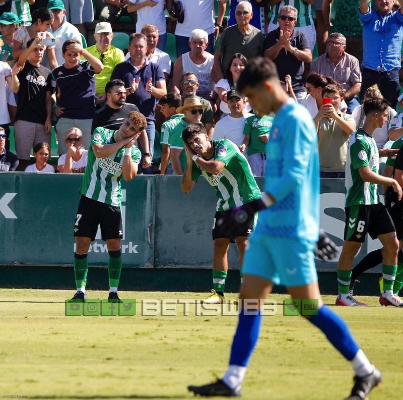 Haga clic en la imagen para ver una versin ms grande

Nombre:	J-4 Betis Deportivo vs Sevilla Atlético 450.jpg
Visitas:	1
Size:	113,8 KB
ID:	7953218