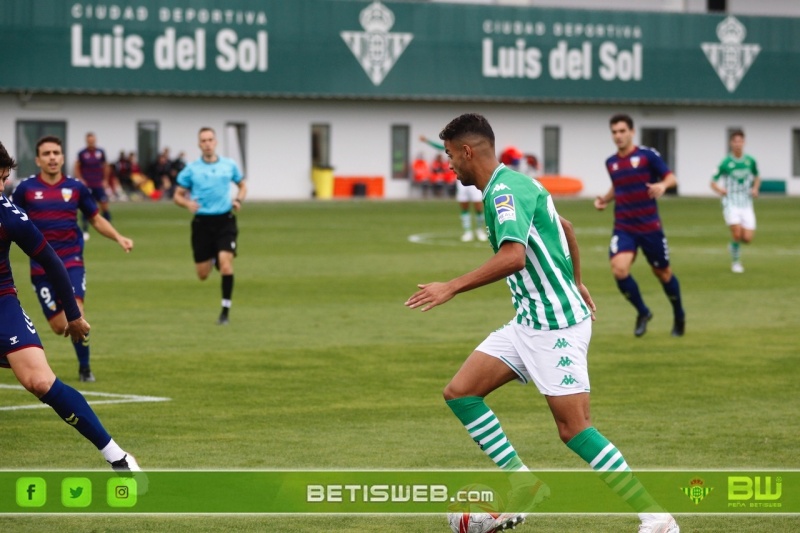 J-10-Betis-Deportivo-vs-UE-Costa-Brava100