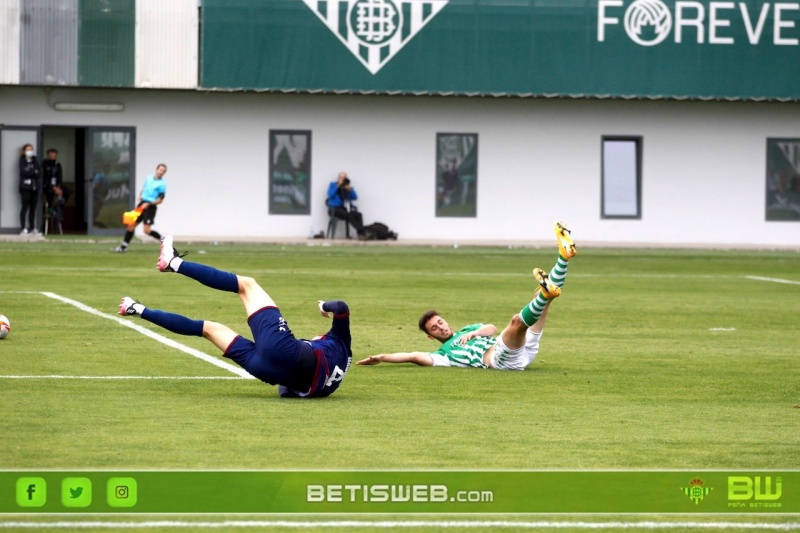 J-10-Betis-Deportivo-vs-UE-Costa-Brava300