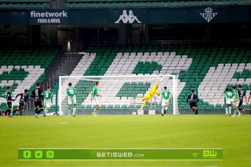 J-12-Betis-Deportivo-vs-UE-Cornellá-924