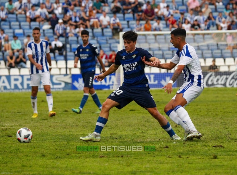 J-3-Recre-de-Huelva-vs-Betis-Deportivo384