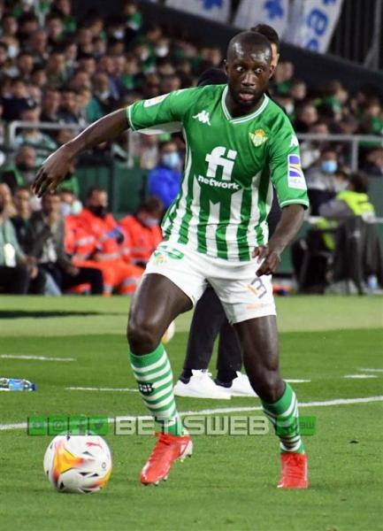 J-33-Real-Betis-vs-Elche-CF-18