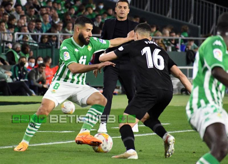 J-33-Real-Betis-vs-Elche-CF-24