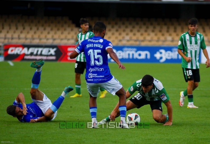 J-5-Xerez-Deportivo-vs-Betis-Deportivo352