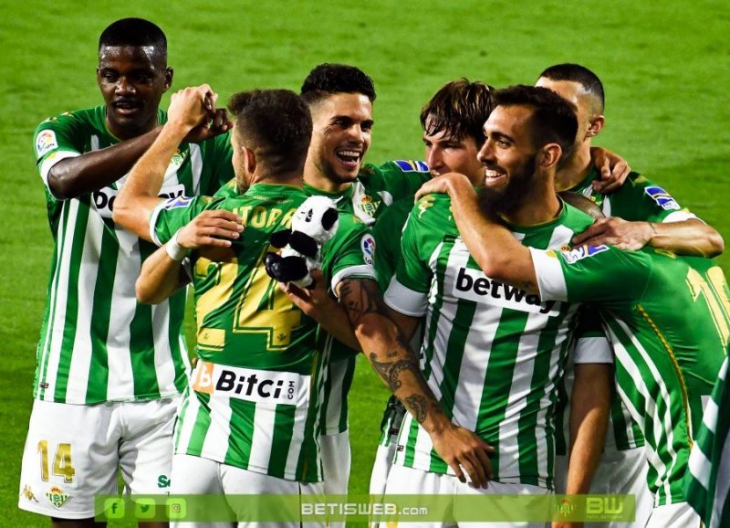 J35-–-Real-Betis-vs-Granada-CF-15