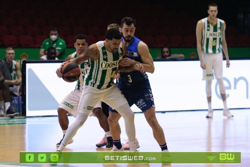 J9-–-Coosur-Real-Betis-Guipuzcoa-Basket29